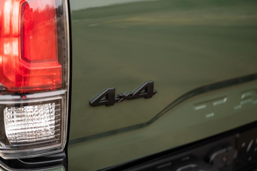 Детали экстерьера Toyota Tacoma TRD Pro Double Cab 2019 года  (фото 37 из 60)